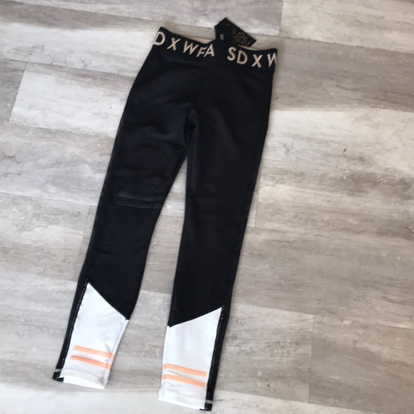 Sarah’s day X WF leggings - Picture 2 of 7